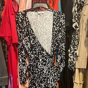 Diane Von Furstenberg Black and White Long Sleeve Wrap Dress